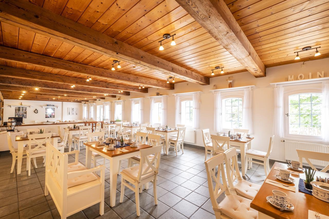 Hotel, Restaurant, Cafe Pharisaeerhof - Nordseeurlaub Mit Hund Nordstrand Esterno foto